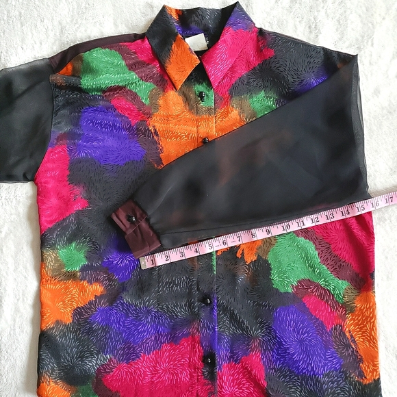 Sheer Sleeve Vibrant Vintage Button Down Blouse - Picture 14 of 15